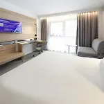 מלון Novotel 4*