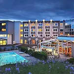 מלון Novotel קלרמונט-פרנד
