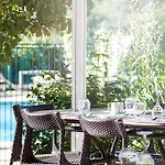 Novotel 4*