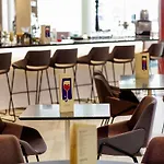 Novotel מלון 4*