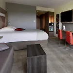 Отель Novotel