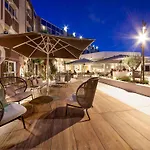 Отель Novotel Клермон-Ферран