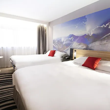 Novotel فندق 4*