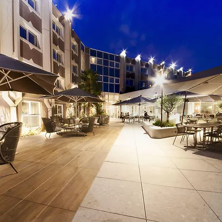 فندق Novotel 4*