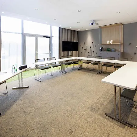 Novotel 4* Клермон-Ферран