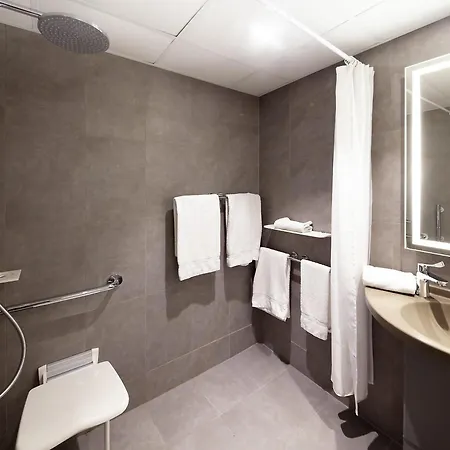 فندق Novotel 4*