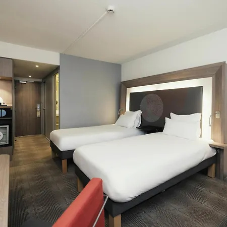 فندق Novotel 4*