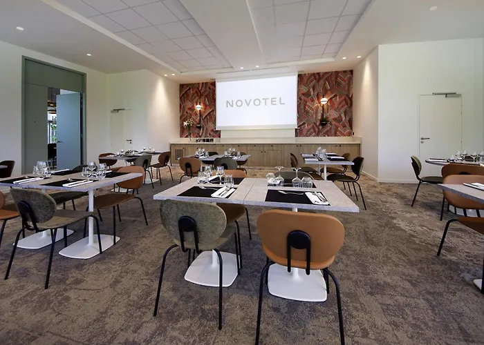 Novotel Отель Клермон-Ферран