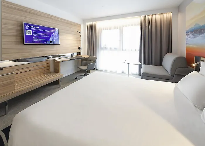 Отель Novotel 4*