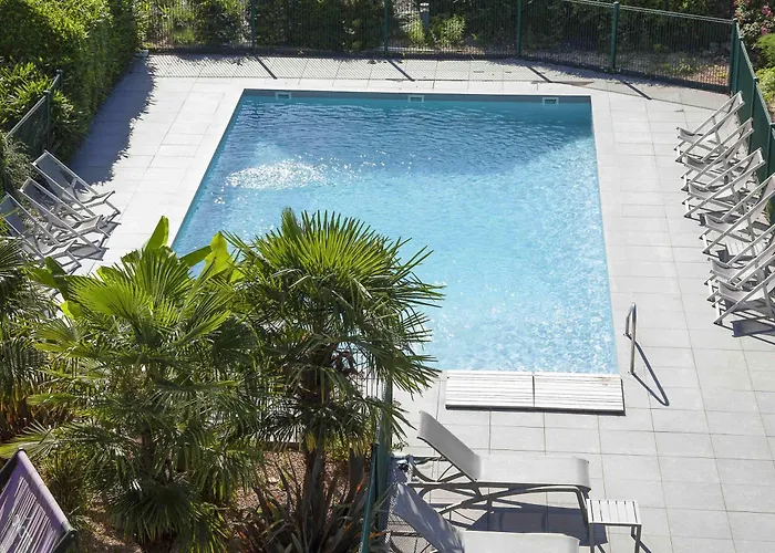 Отель Novotel Клермон-Ферран