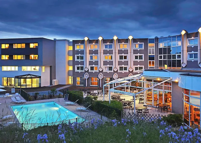 Отель Novotel Клермон-Ферран