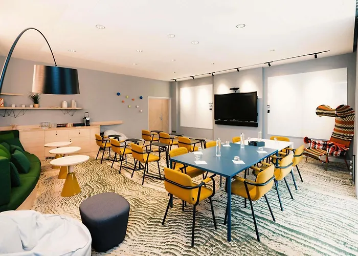 Отель Novotel 4*