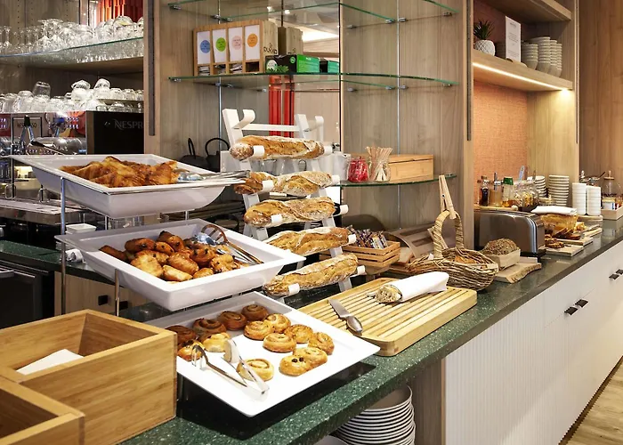 Отель Novotel Клермон-Ферран